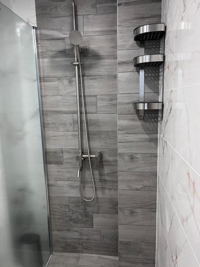 A-Brilliant, New! Spacious & Modern Apartment In Varna Whit Garage Buitenkant foto