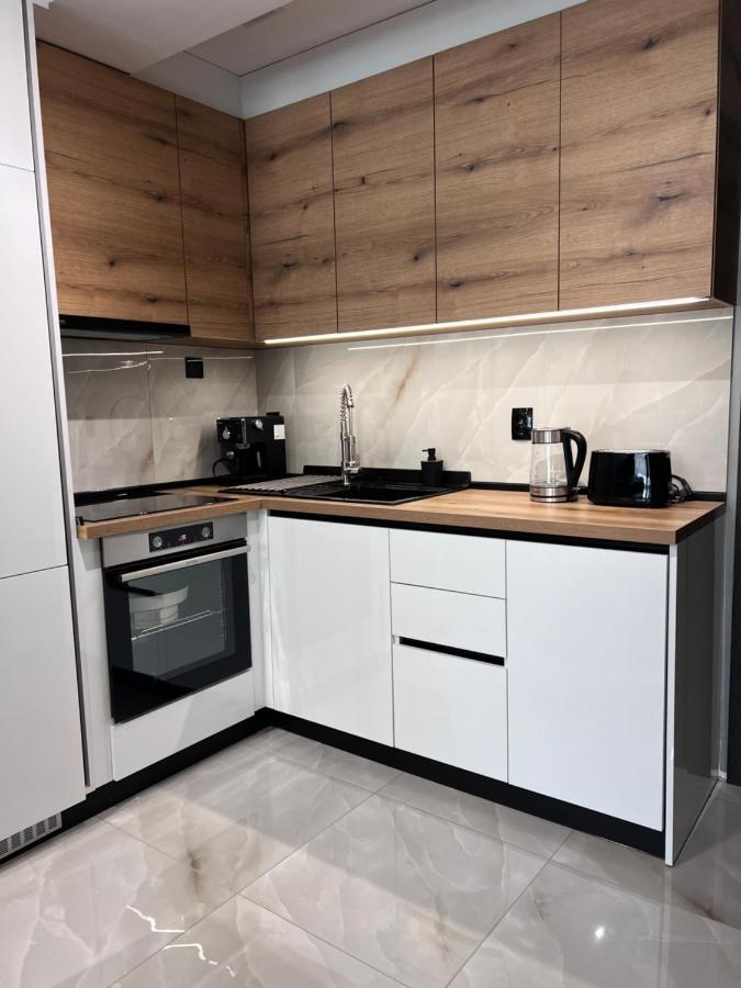 A-Brilliant, New! Spacious & Modern Apartment In Varna Whit Garage Buitenkant foto
