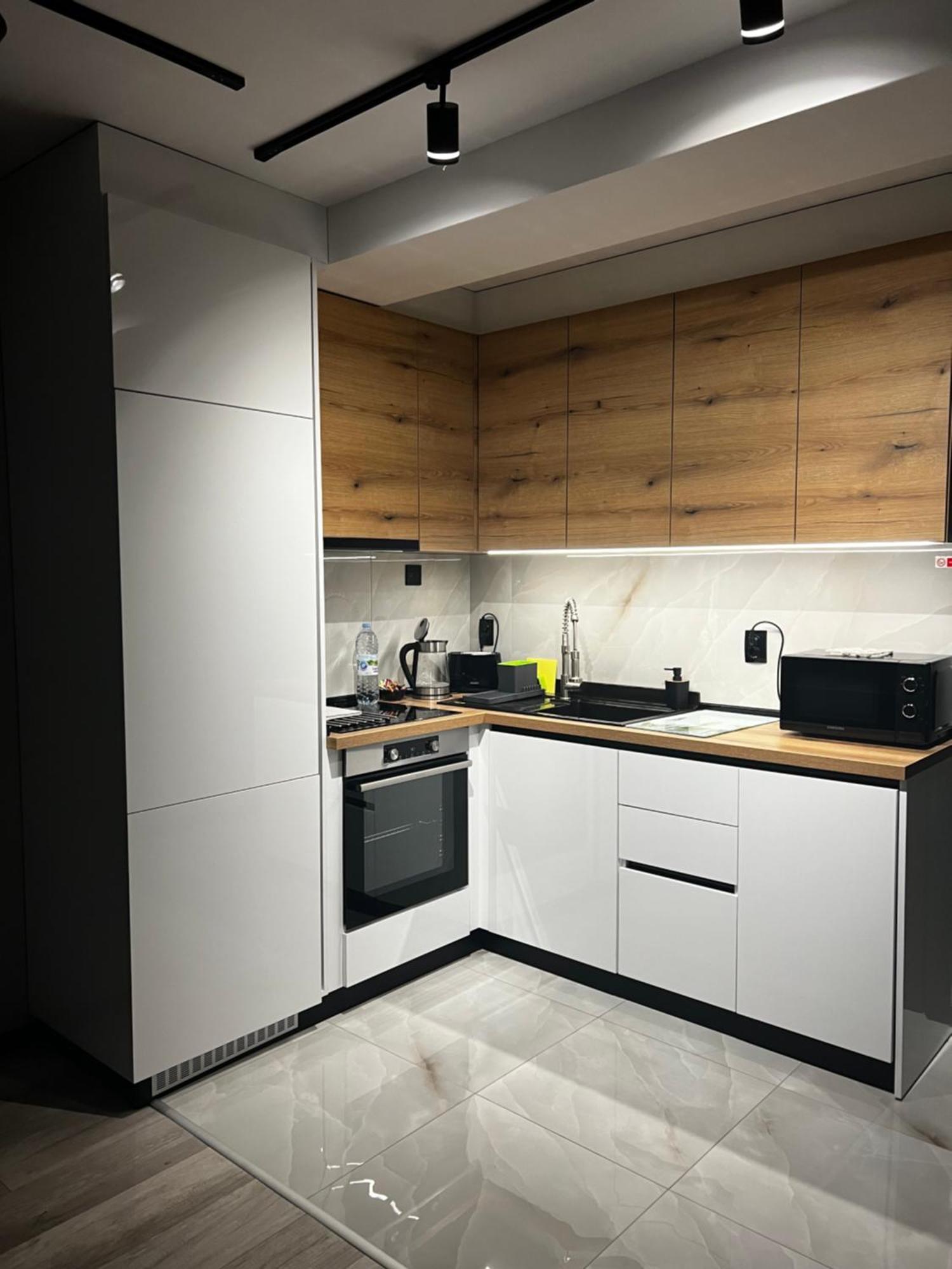 A-Brilliant, New! Spacious & Modern Apartment In Varna Whit Garage Buitenkant foto