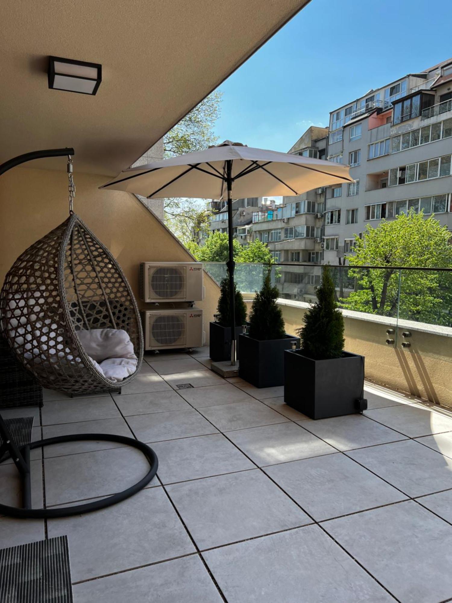 A-Brilliant, New! Spacious & Modern Apartment In Varna Whit Garage Buitenkant foto